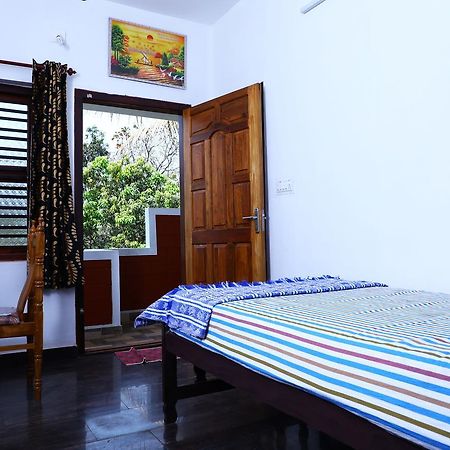 Cbr Ayurhealth Apartment Канур Екстериор снимка